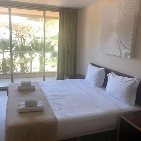 Das Lagoas Villa Guia (Faro)